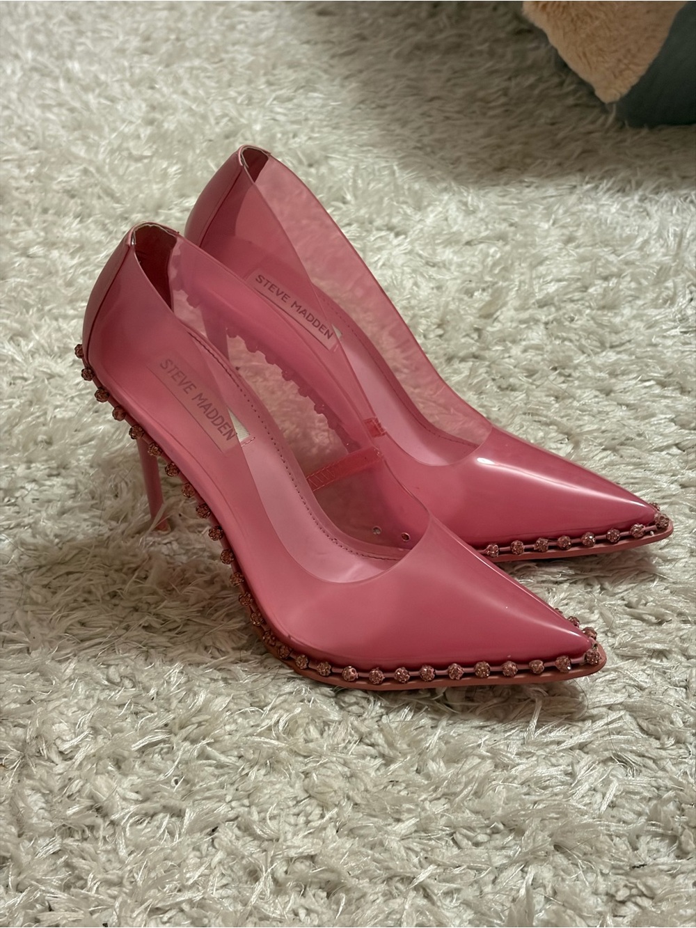 Steve Madden Pink Pointed-Toe Stud-Trim Patent Pumps